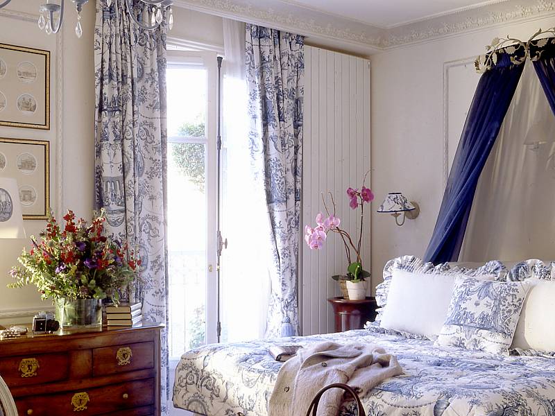 Rooms & Suites: Junior Suite Versailles